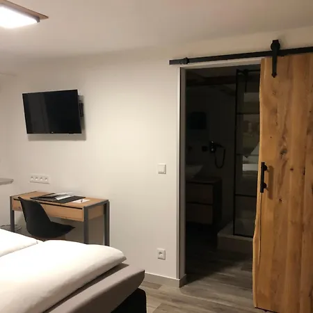 מלון Weilerhof 3*